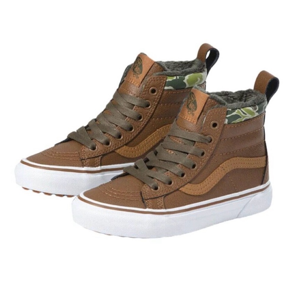 VANS Sk8-Hi MTE Kids Size 3 Camo Dachshund